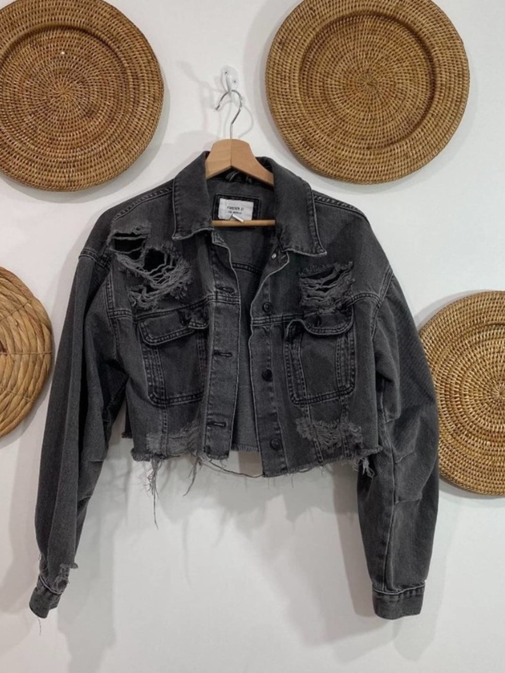 Forever 21 Black Collared Distressed Faded Cropped Denim Jean Jacket Medium